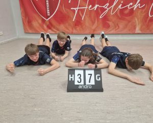 Niederlage und Debütantin